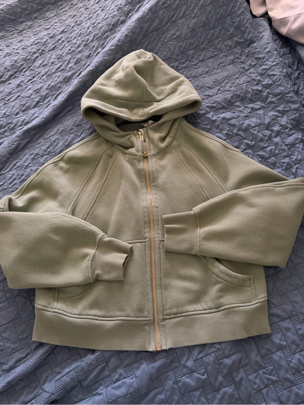 lululemon Scuba Women’s Sage Green Hooded Zip-Up Jacket with Gold Zipper
